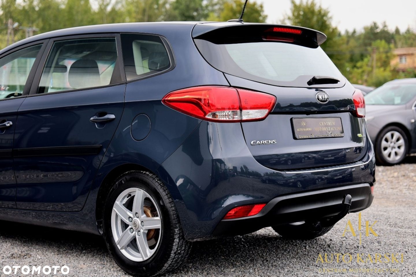Kia Carens - 16