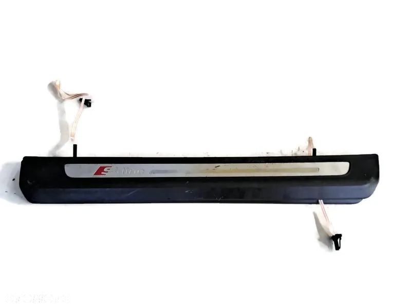 AUDI Q7 4M 16r LISTWA PROGOWA 4M0947405B - 1