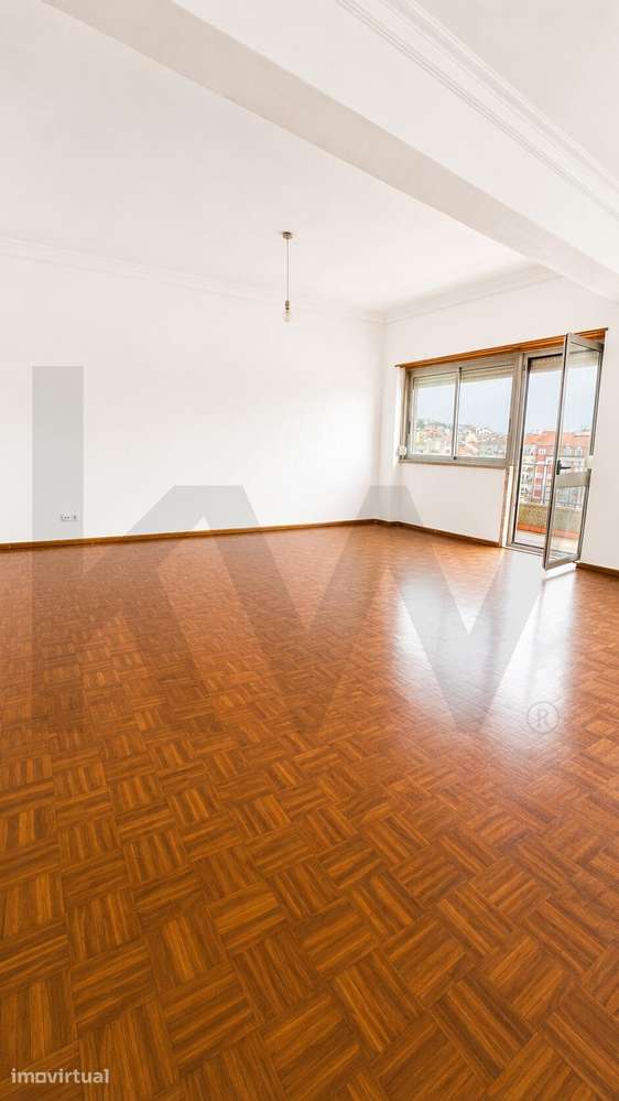 T3 convertido em T2 - Arrendar - Alameda Dom Afonso Henriques - Areeir - Grande imagem: 4/23