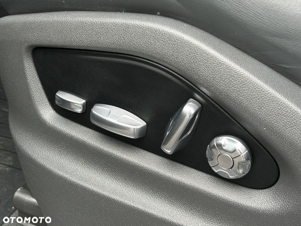 Porsche Cayenne S - 33