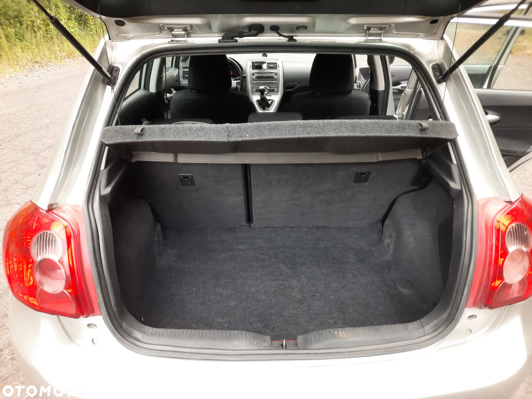 Toyota Auris 1.4 D-4D - 9