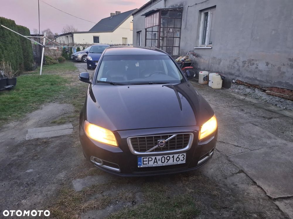 Volvo V70 - 1