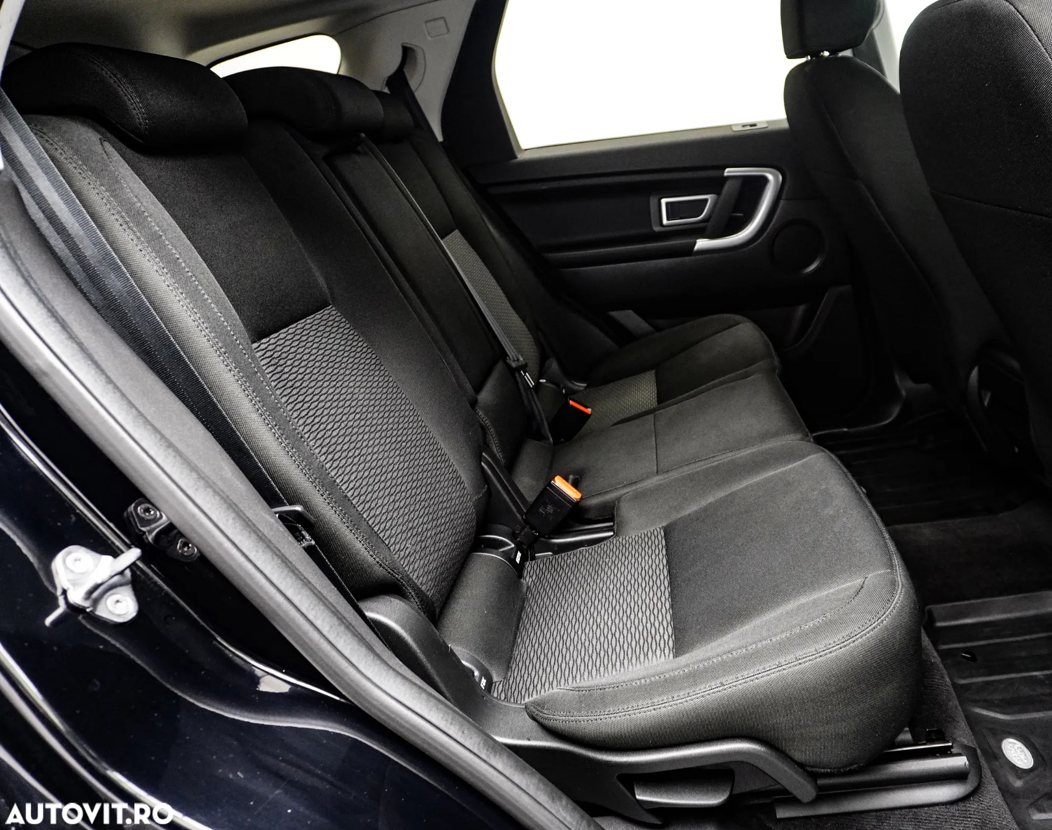 Land Rover Discovery Sport 2.0 l TD4 PURE Aut. - 17