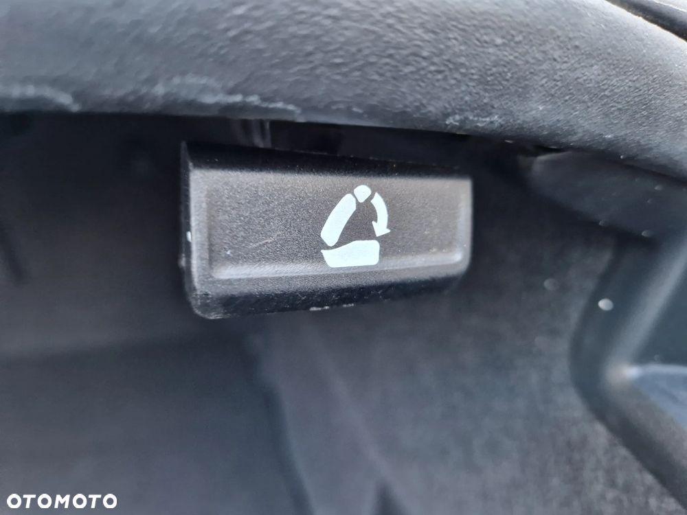 Volkswagen Passat 2.0 TDI (BlueMotion Technology) DSG Comfortline - 39