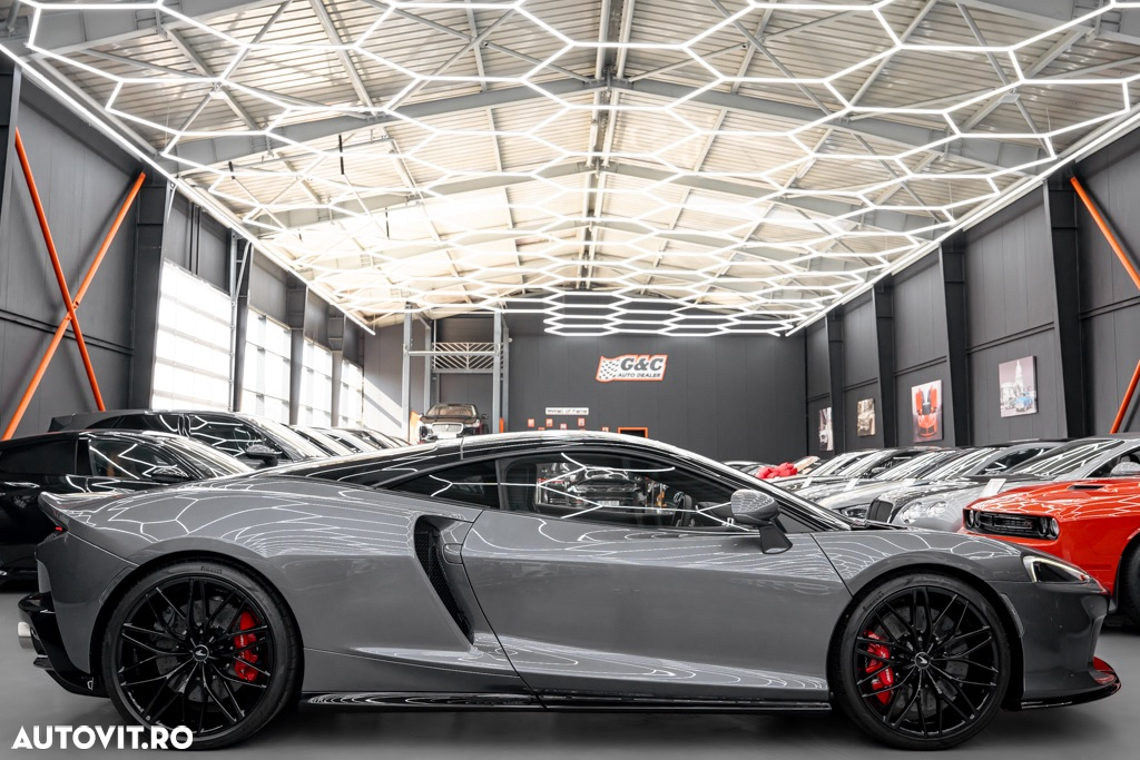 McLaren GT - 27
