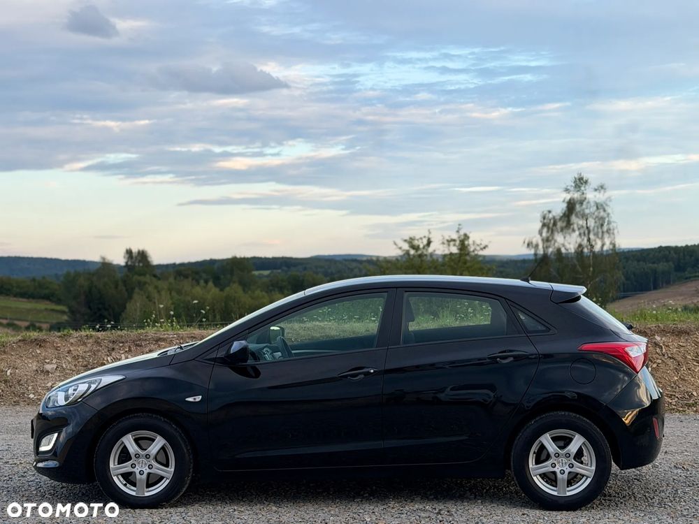 Hyundai i30 1.4 Classic + - 7