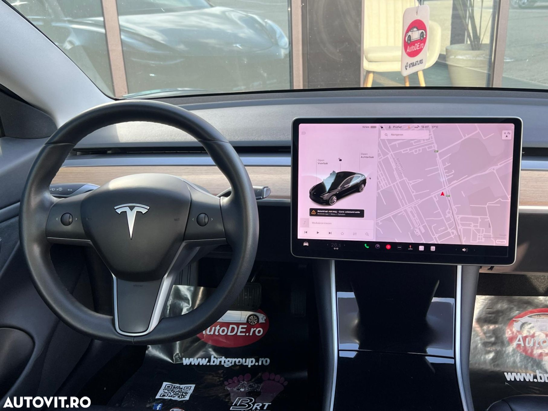 Tesla Model 3 - 8