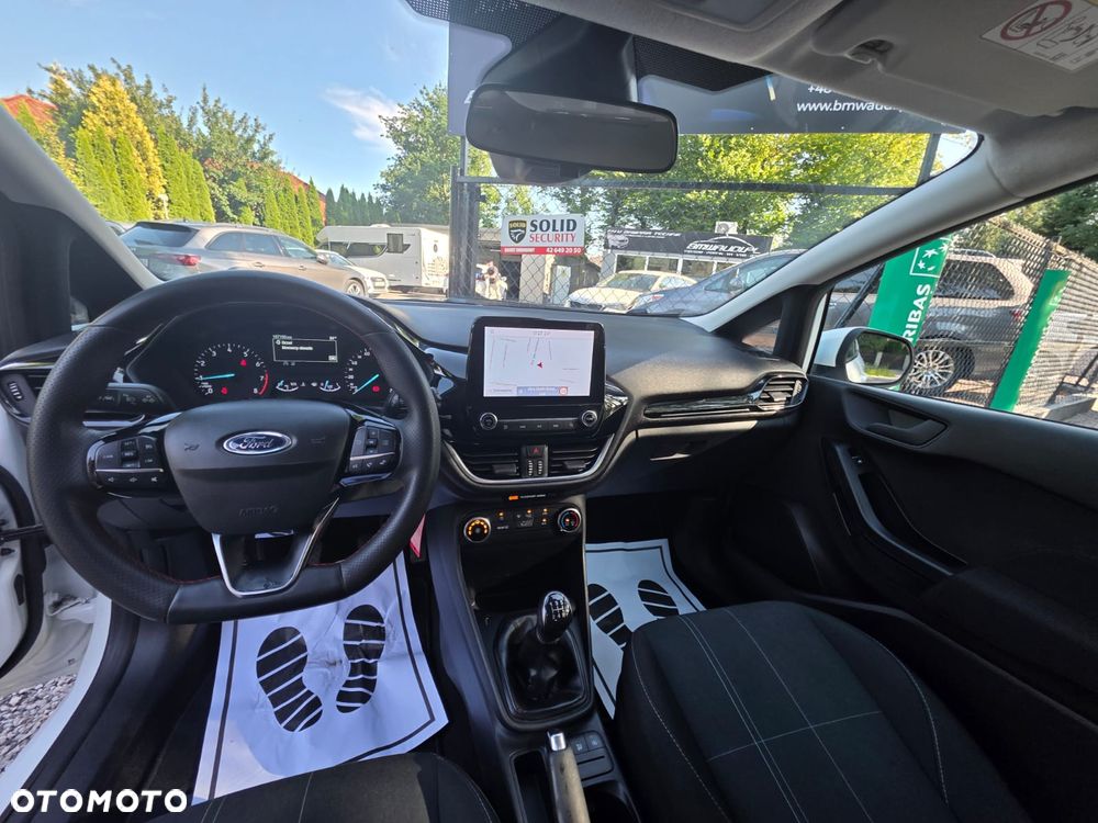 Ford Fiesta 1.1 S&S COOL&CONNECT - 15