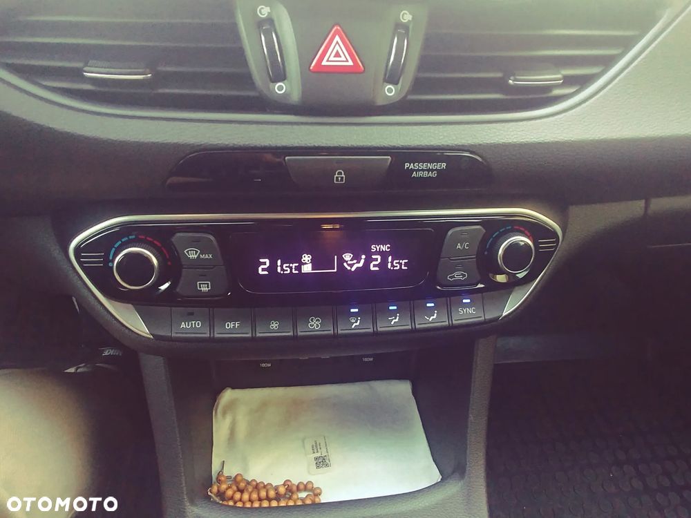 Hyundai i30 1.4 Comfort - 11