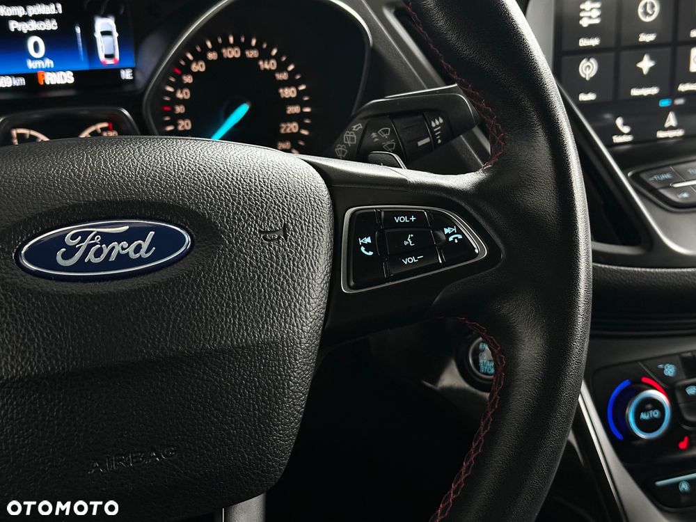 Ford Kuga 2.0 TDCi 4x4 ST-Line - 24