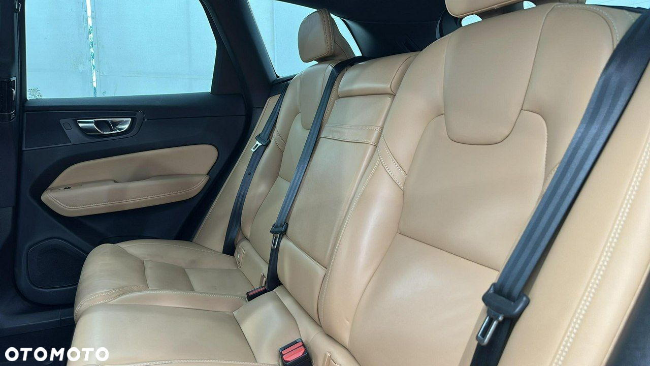 Volvo XC 60 - 12