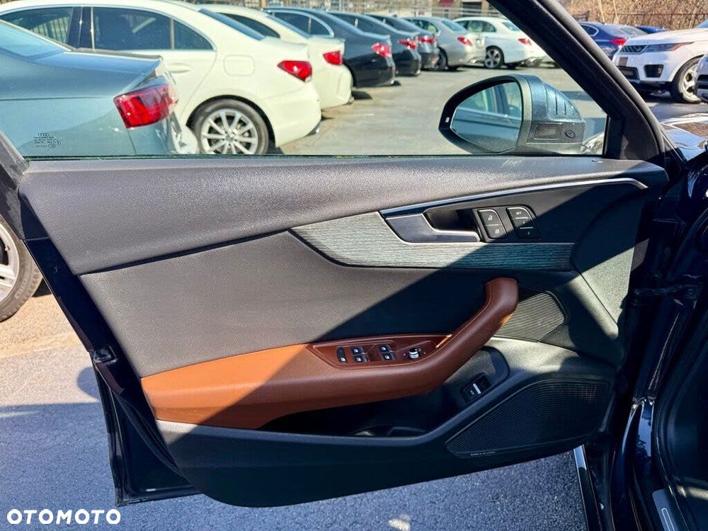 Audi A4 Limousine - 15