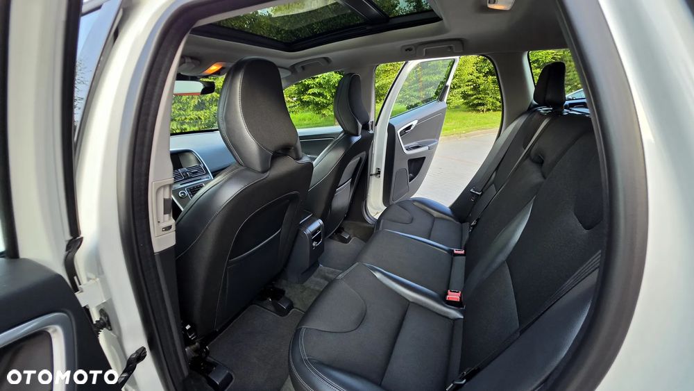 Volvo XC 60 D4 Geartronic Ocean Race - 35