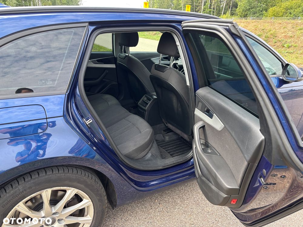 Audi A4 Avant - 16