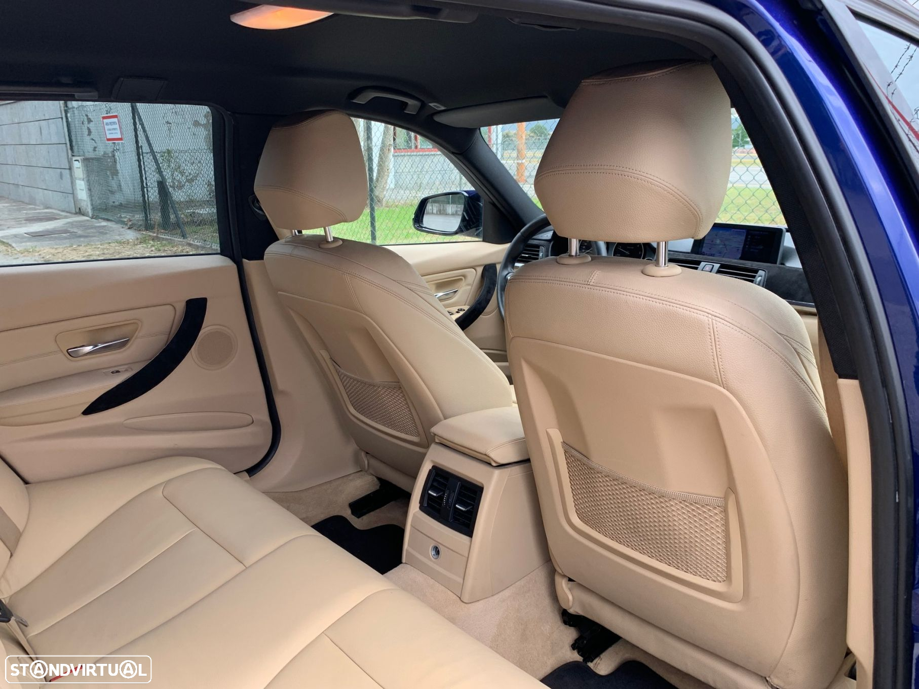 BMW 320 d Touring Pack M - 19