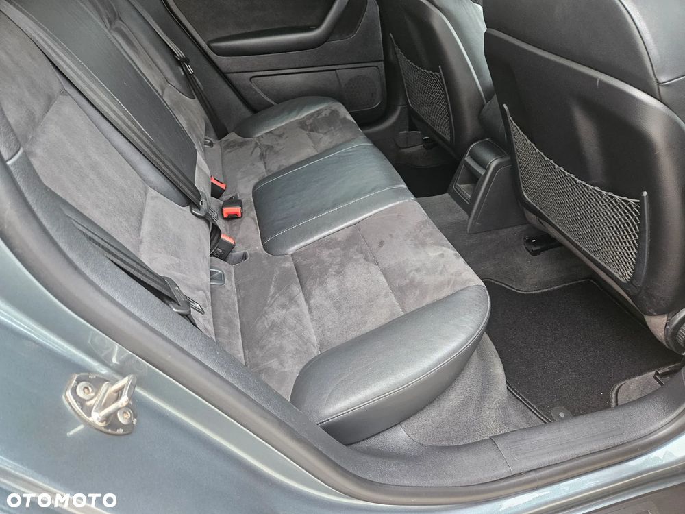 Audi A3 Sportback 1.2 TFSI S tronic S line Sportpaket - 12
