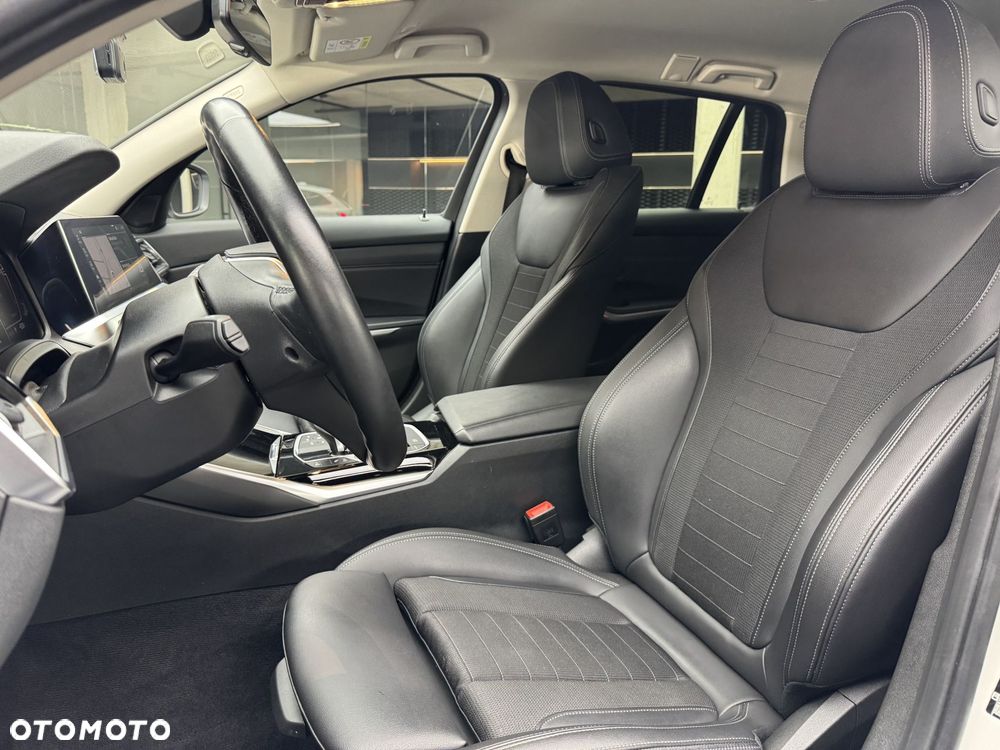 BMW Seria 3 320i Advantage - 12