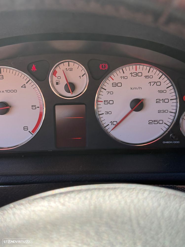 Peugeot 407 SW 2.0 HDi Executive - 10