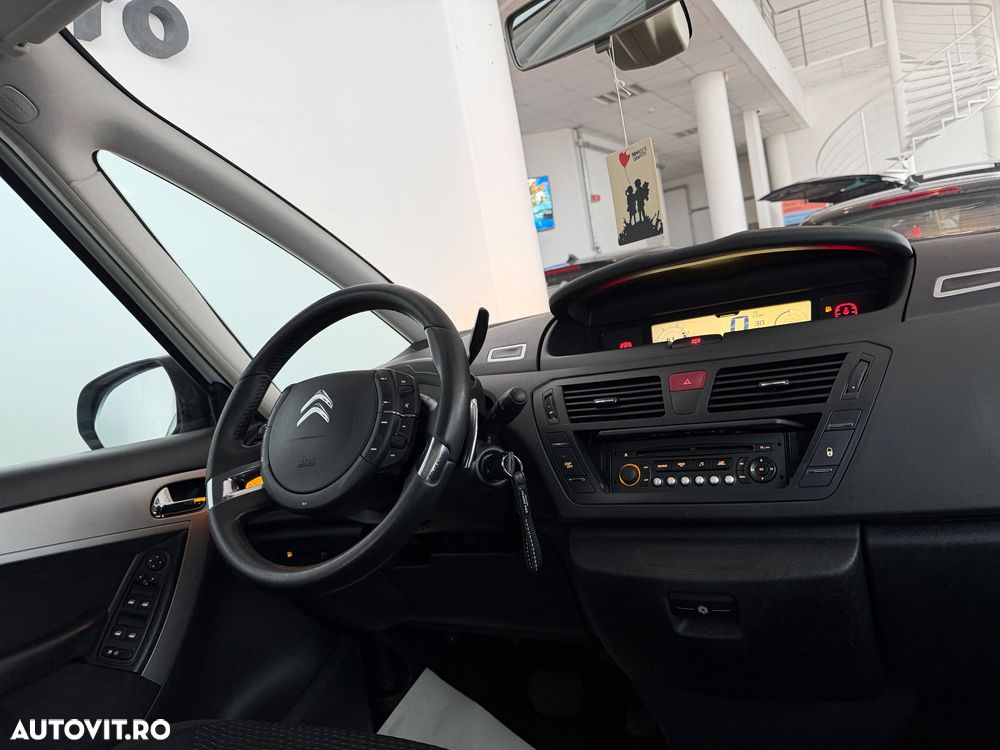 Citroën C4 Picasso 1.6 e-HDI FAP EGS6 Exclusive - 27