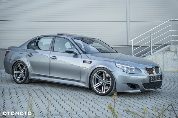 BMW M5 Standard