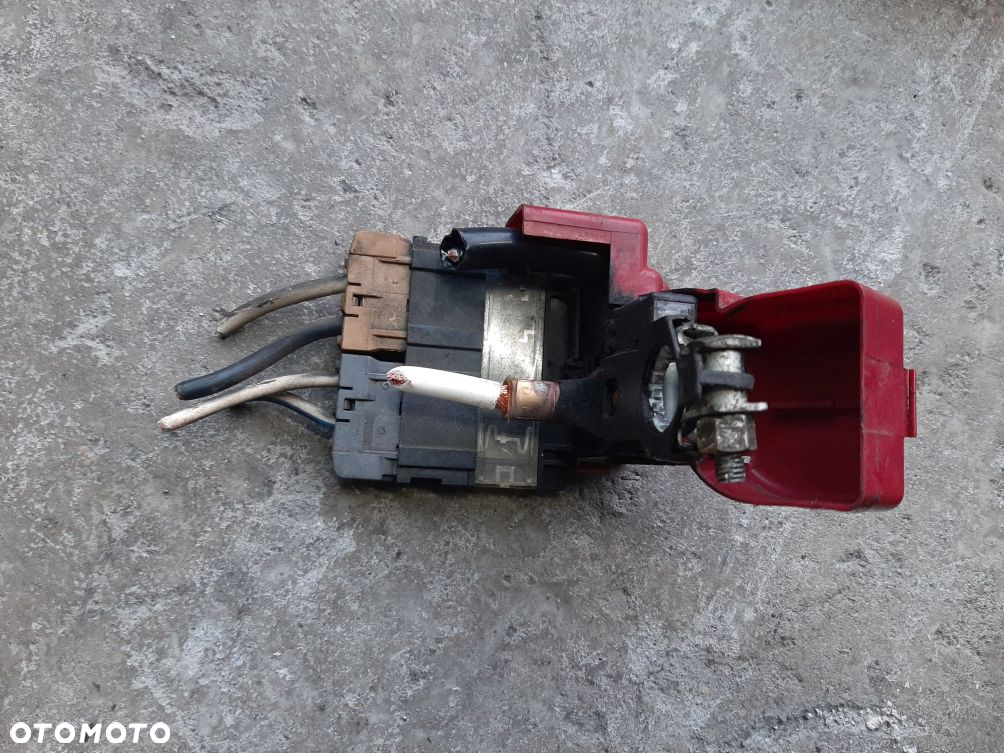 KLEMA PLUSOWA AKUMULATORA SUZUKI SWIFT MK6 MK7 BENZYNA 2005-2017 - 2