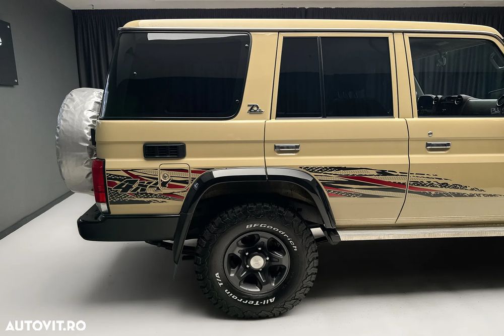Toyota Land Cruiser - 9