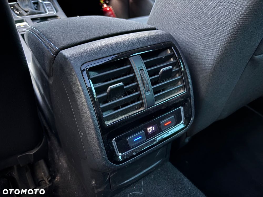 Volkswagen Passat 1.4 TSI Plug-In Hybrid GTE DSG - 19