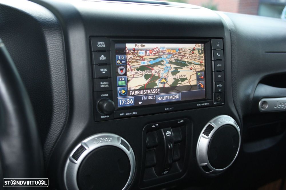 Jeep Wrangler Unlimited Hard-Top 2.8 CRD DPF Auto Sahara - 10