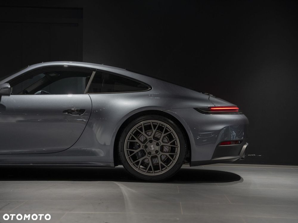 Porsche 911 Carrera PDK - 9