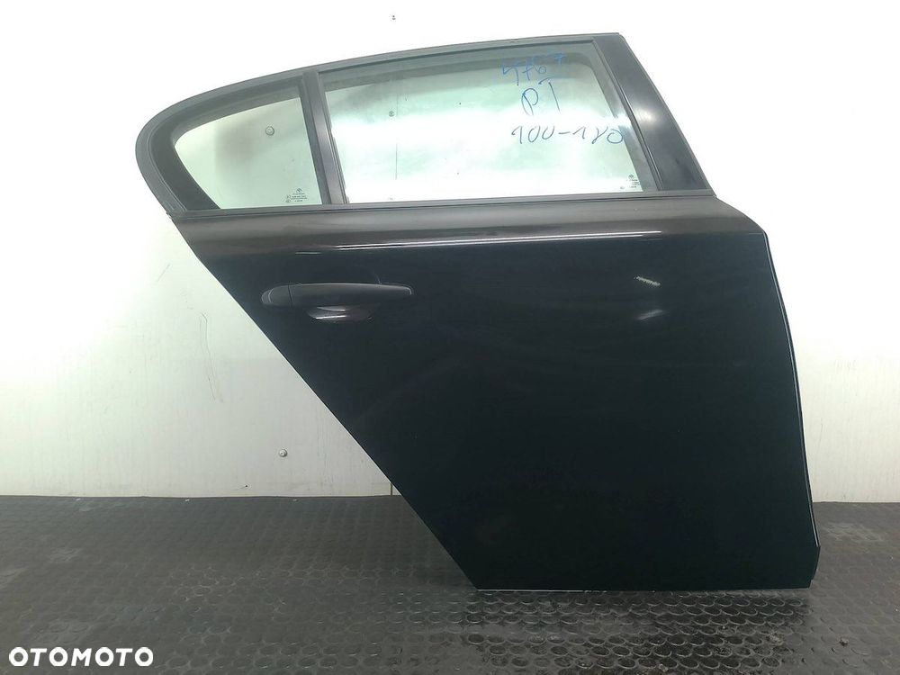 DRZWI TYŁ PRAWY  BMW 1 E87 668/9 HATCHBACK 5D - 6