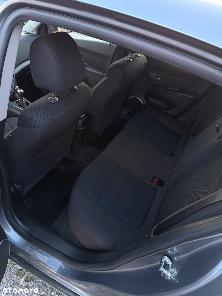 Chevrolet Cruze 1.6 LT+ - 8