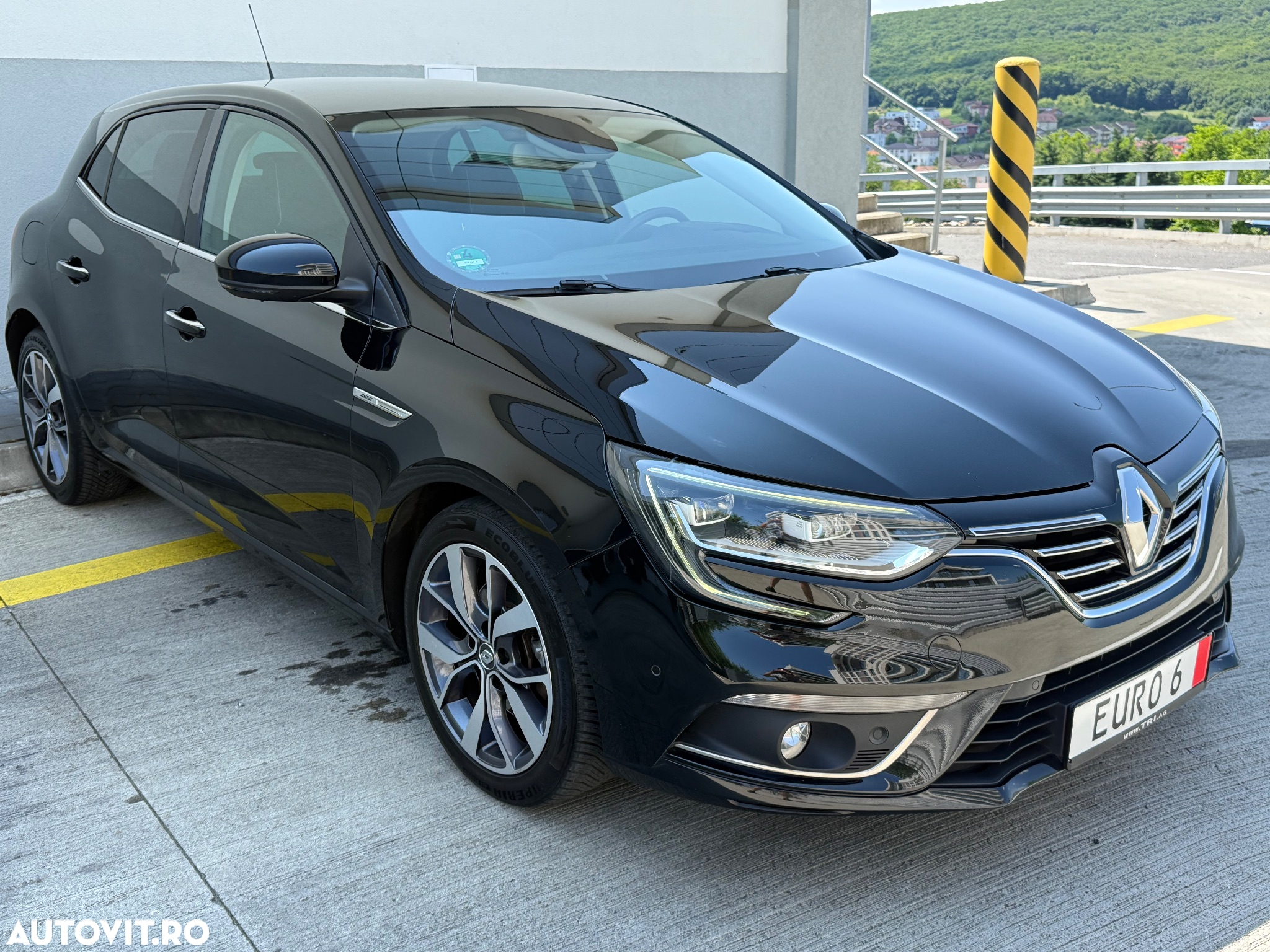 Renault Megane ENERGY dCi 130 BOSE EDITION - 3