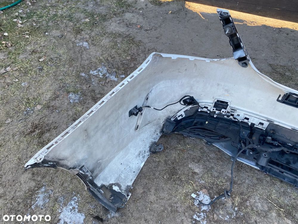 MERCEDES 205 amg kpl.zderzak z czujnikami kolor 149 - 8