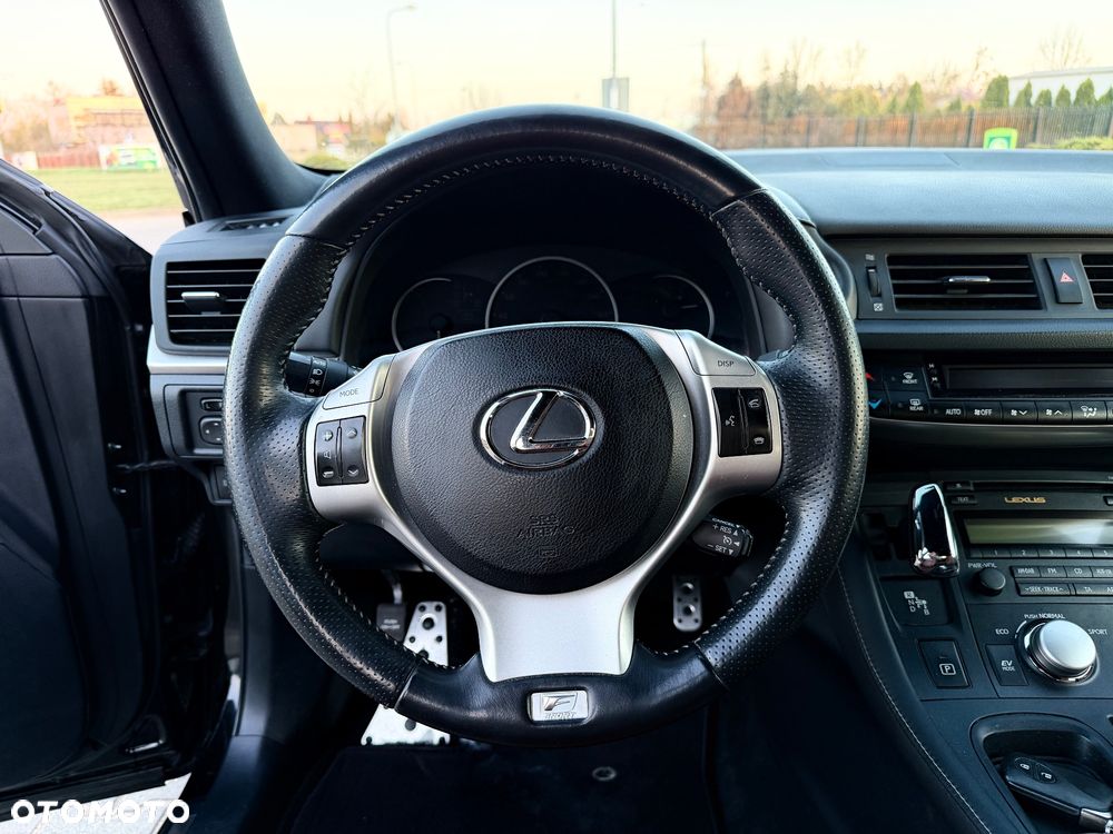 Lexus CT 200h F Sport - 12