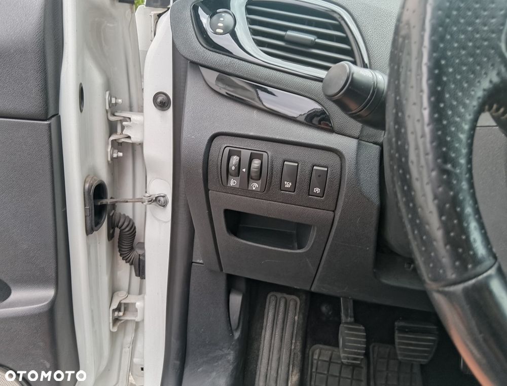 Renault Grand Scenic - 8