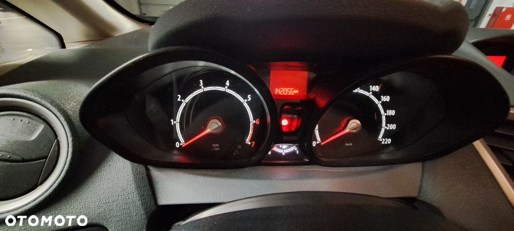 Ford Fiesta 1.25 Trend - 13