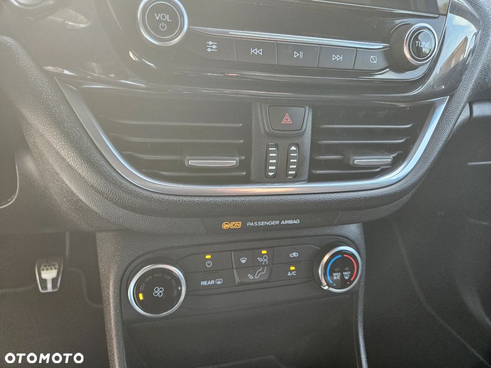 Ford Fiesta - 30
