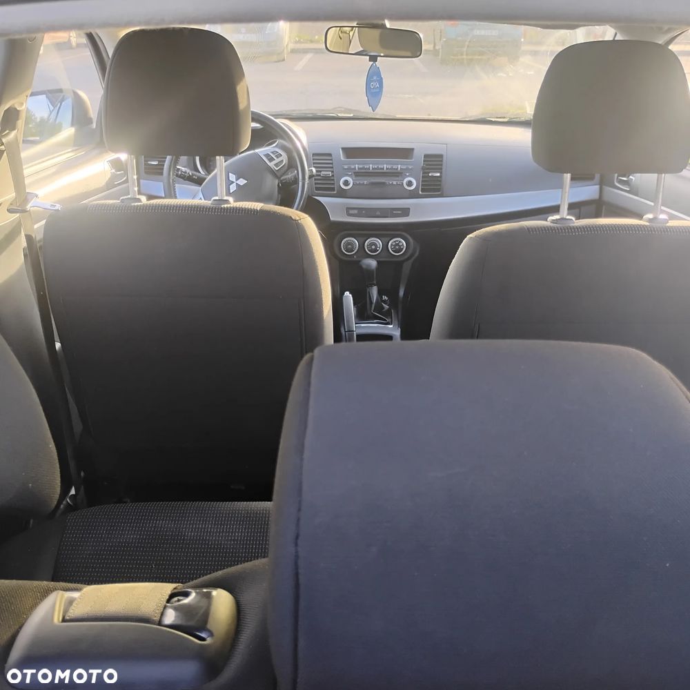 Mitsubishi Lancer - 20