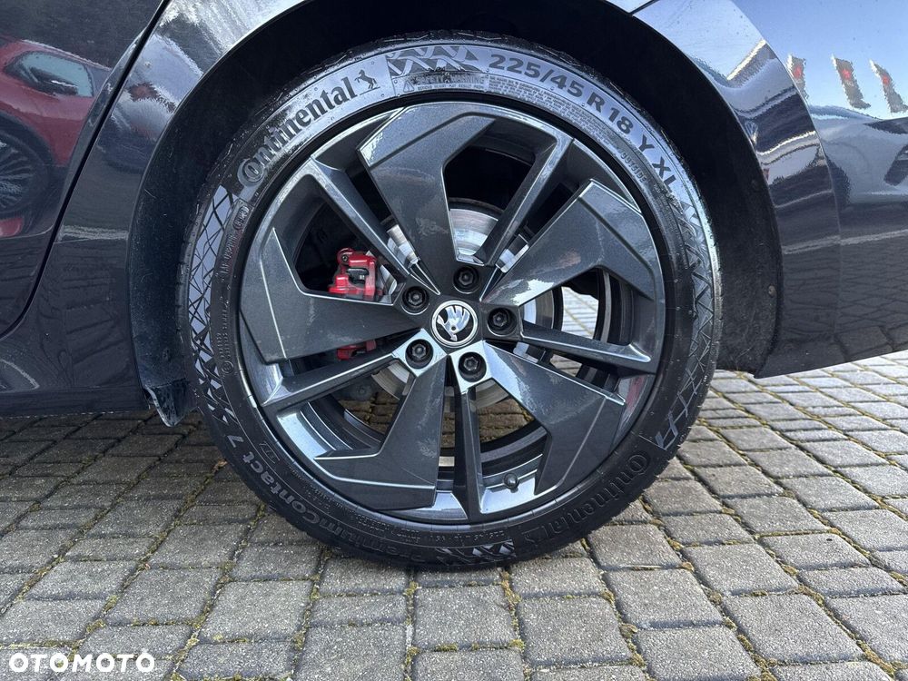 Skoda Octavia 2.0 TDI RS DSG - 35