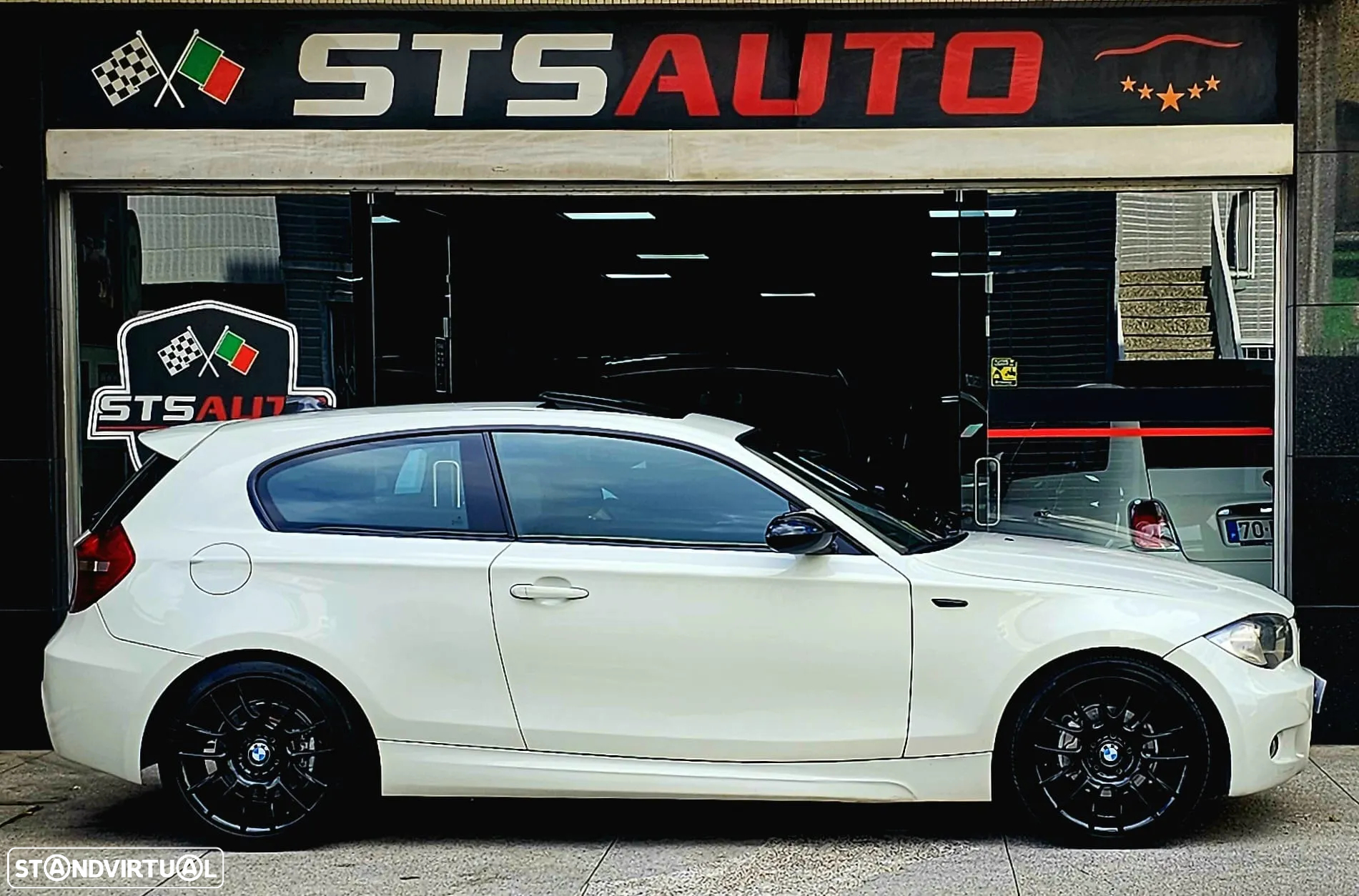 BMW 118 d Pack M - 12