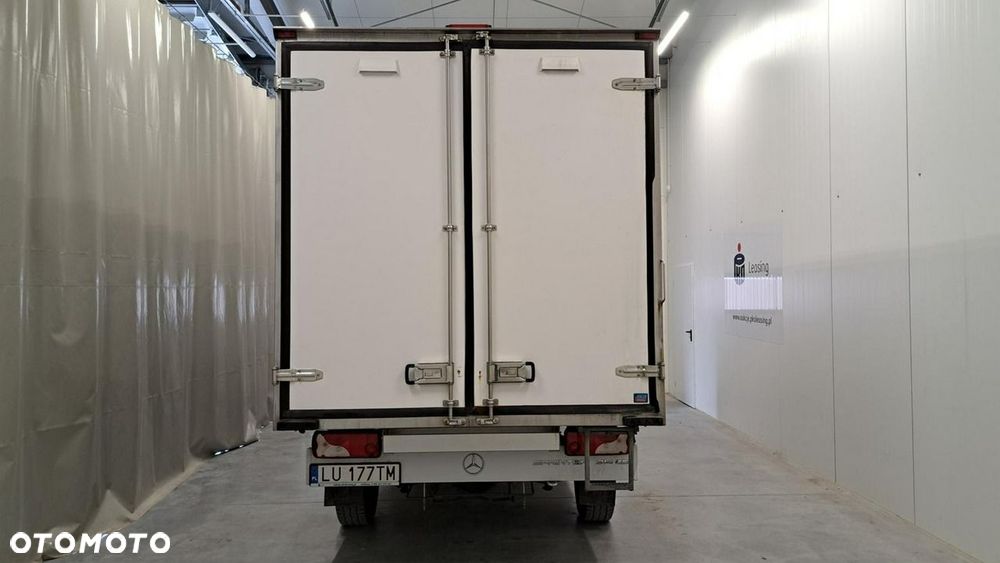 Mercedes-Benz Sprinter - 5