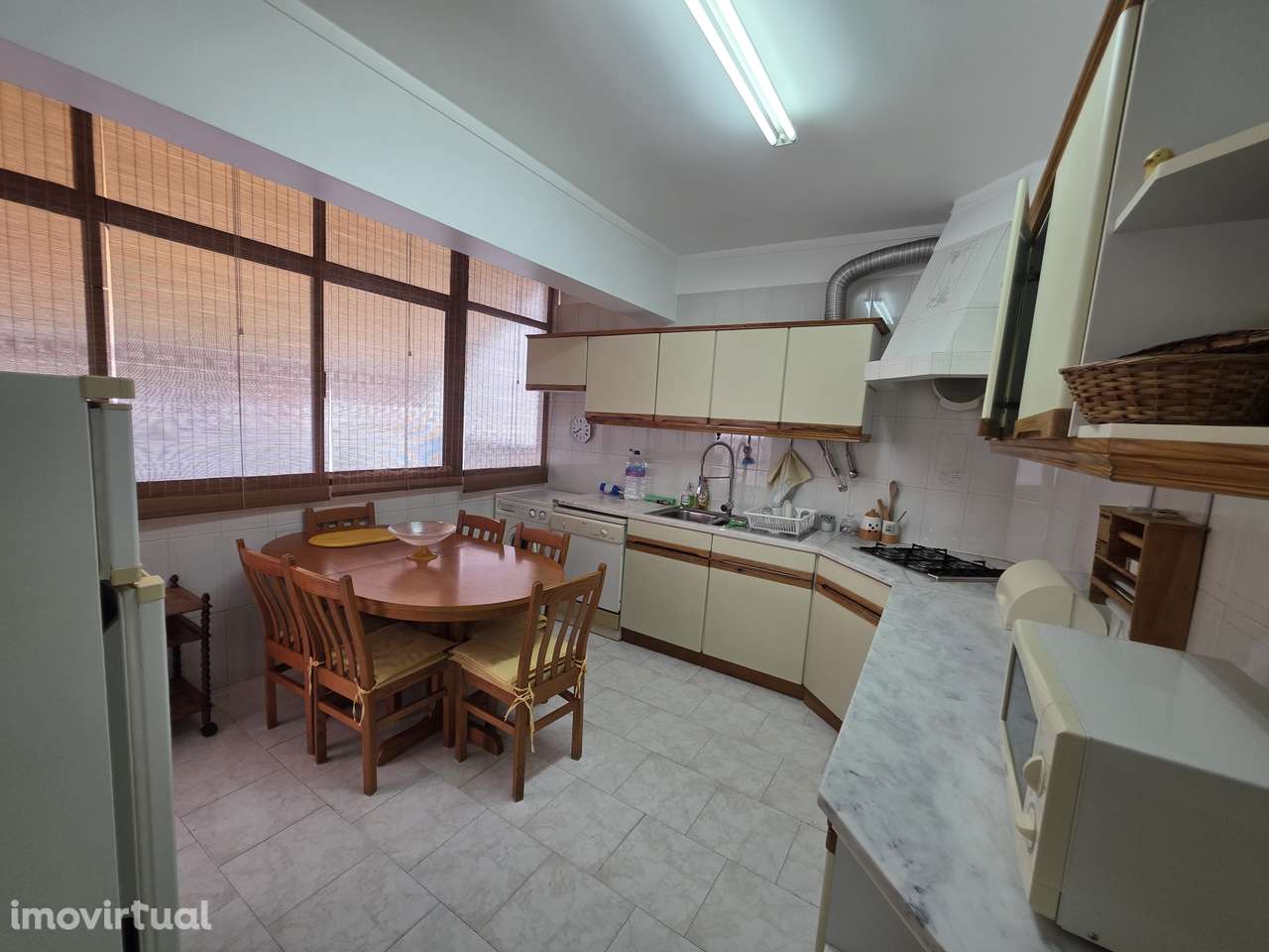 T2 com varanda, terraço e ar condicionado em Portimão - Grande imagem: 4/25