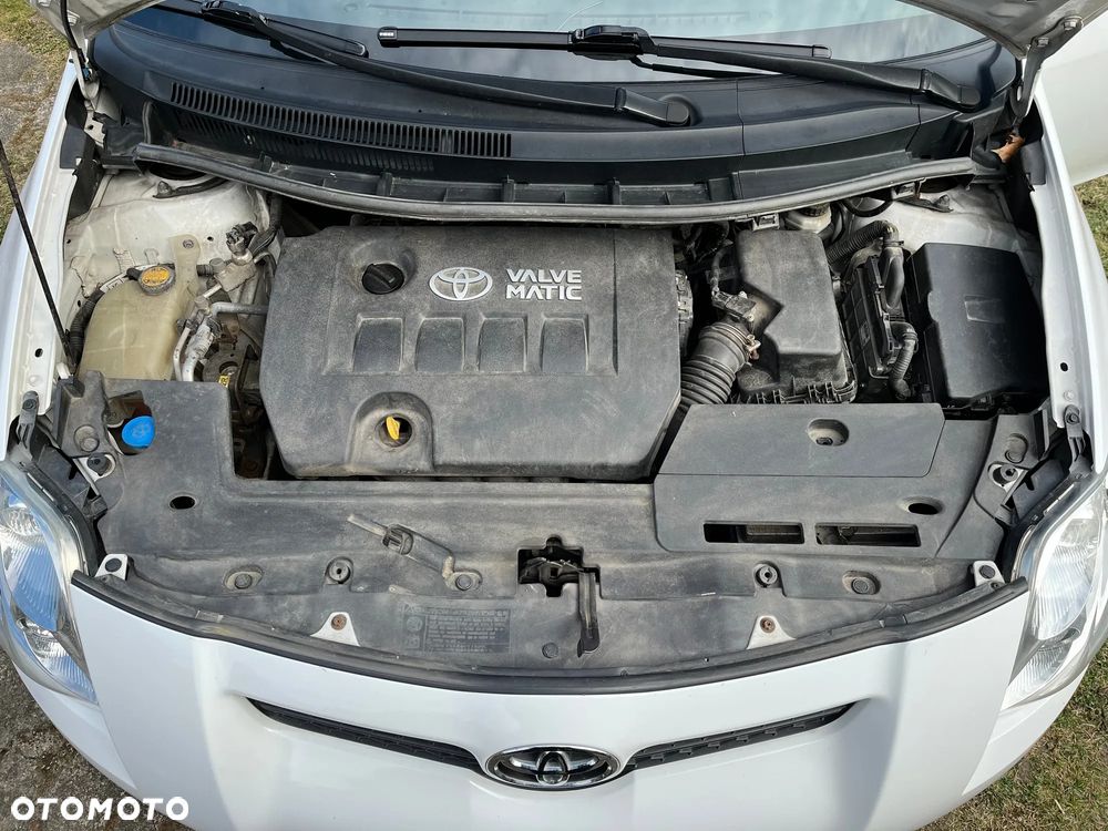 Toyota Auris - 12