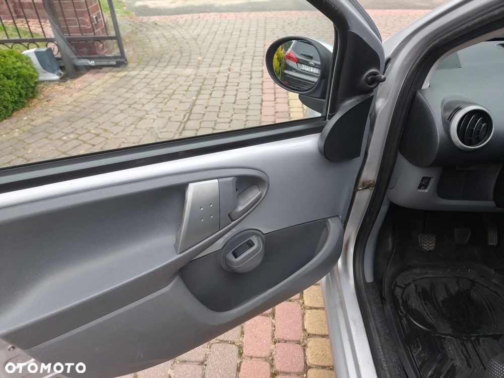 Toyota Aygo 1.0 VVT-i Luna EU5 - 9