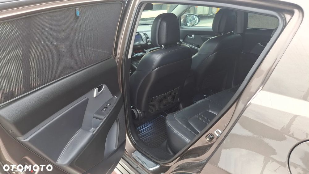Kia Sportage 2.0 CRDI XL - 12