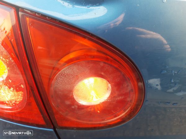 Farolim Tras Esquerdo Mala Volkswagen Golf V (1K1) - 2