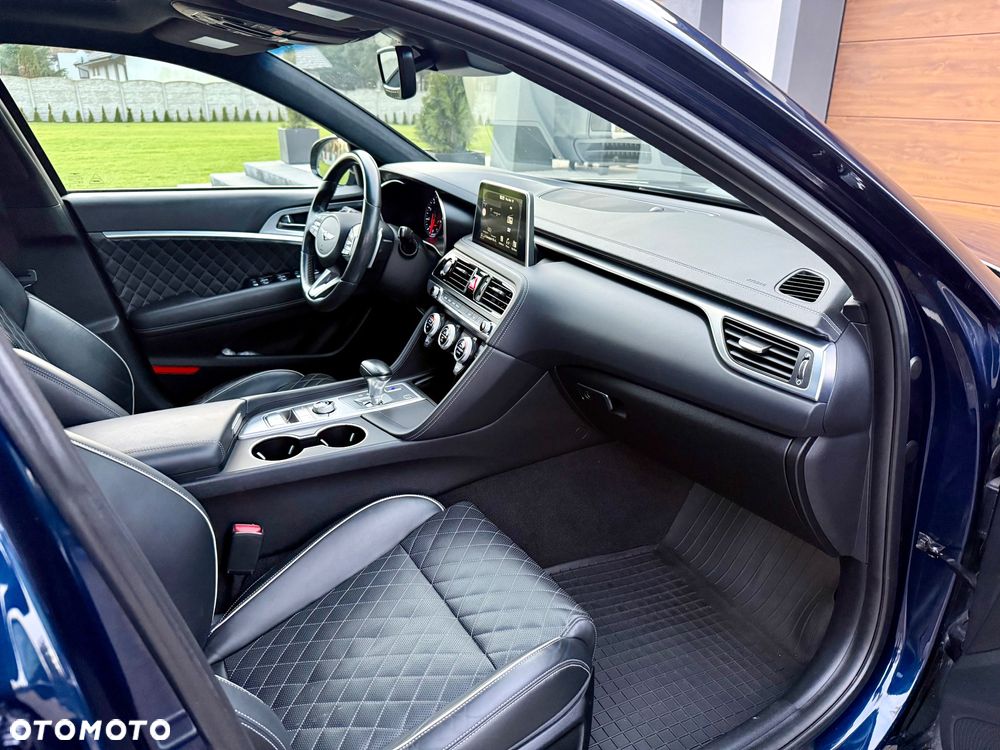 Genesis G70 - 20