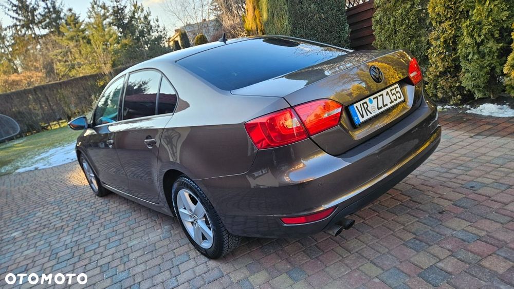 Volkswagen Jetta 1.4 TSI Trendline - 7