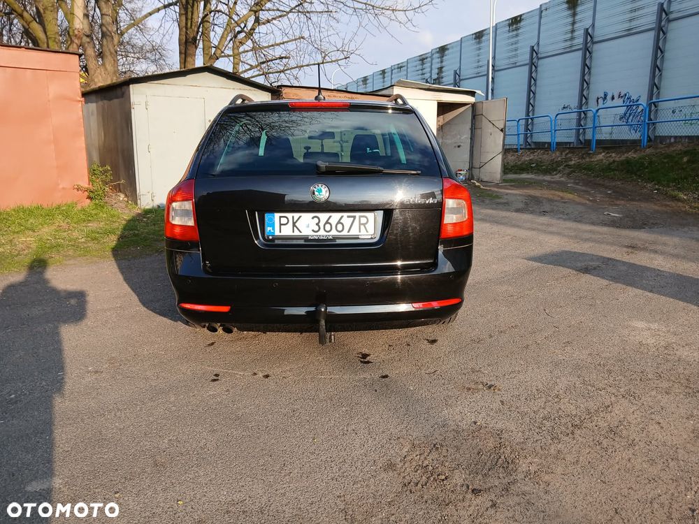 Skoda Octavia 2.0 TDI DPF Elegance - 4