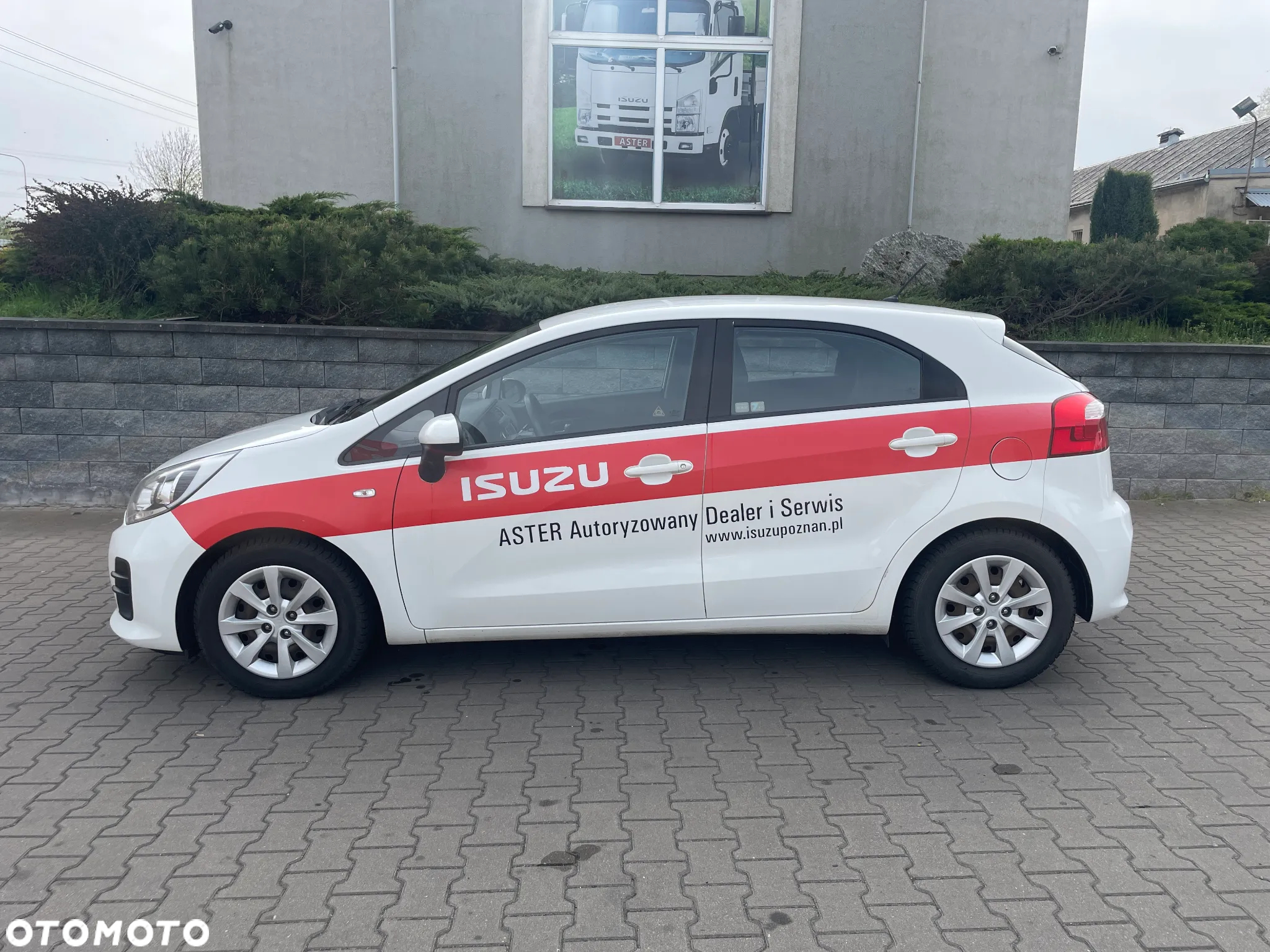 Kia Rio 1.2 L - 5